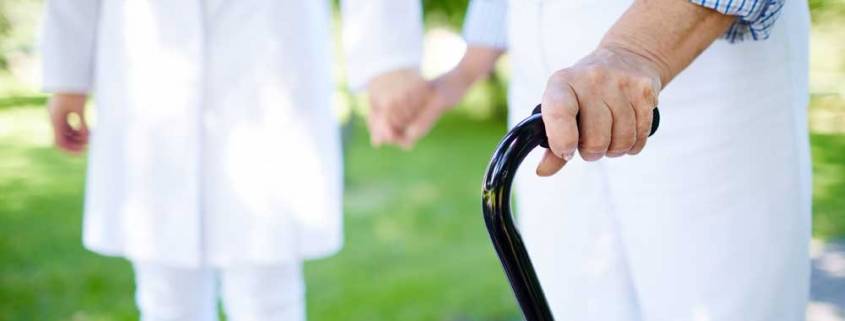 Badante convivente forza fisica