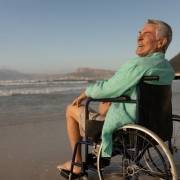 Mare, montagna e anziani: l'aiuto della badante