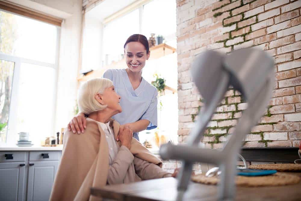 scegliere badante migliore aes domicilio